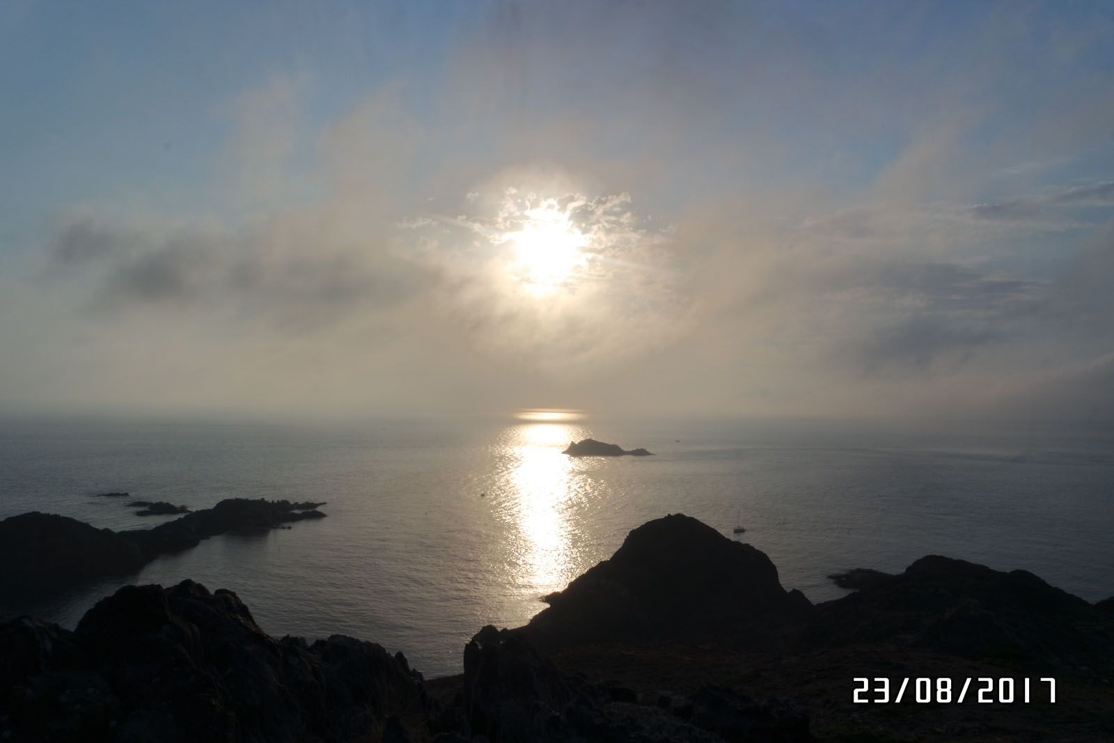 Aketzaly Fernández Cardoner   "El despertar Interior del Sol"