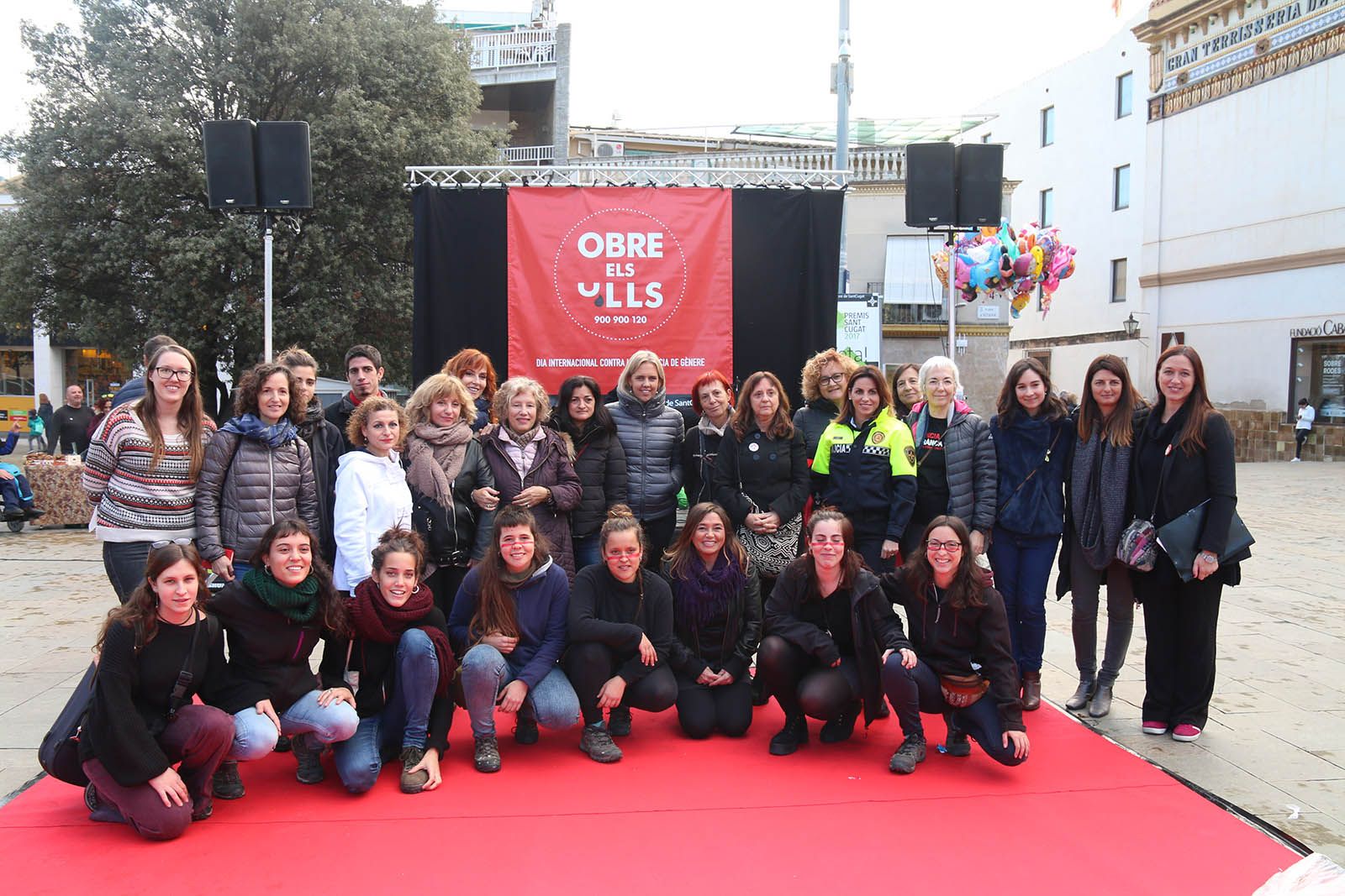 Performance de Hora Bruixa per al 25N. Foto: Lali Álvarez