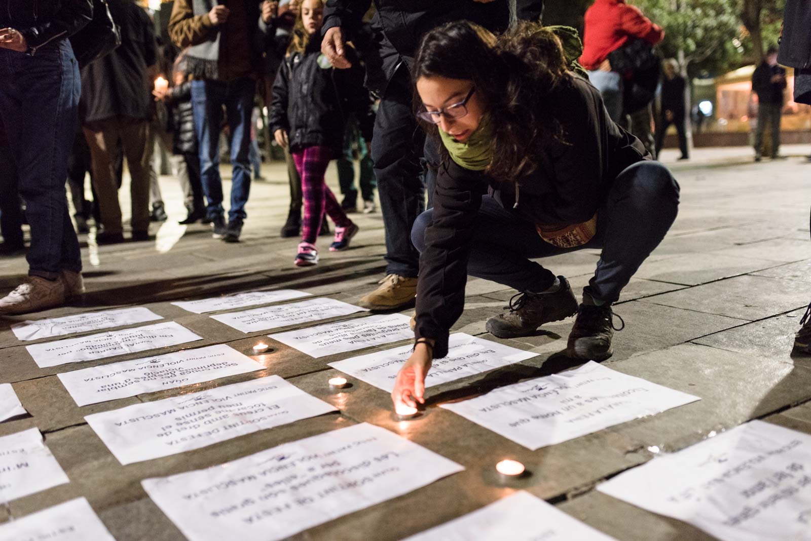 Homenatge dones assassinades Plaça Octavia. Foto: Oscar Bayona 