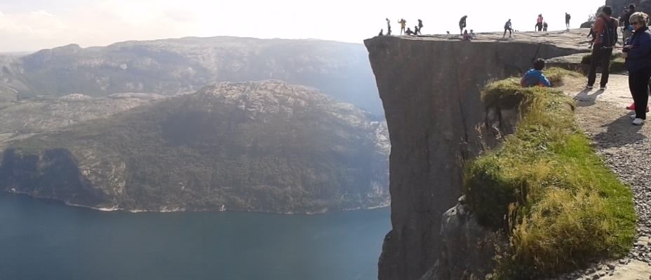 Francesc Castro Cadena   La immensitat del Preikestolen