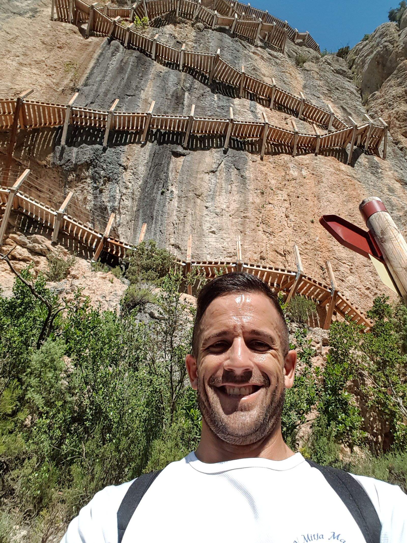 Francisco Javier Cabrera Myñoz   Escaleras