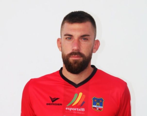El santcugatenc Gabri és jugador del Formentera de futbol. FOTO: Sociedad Deportiva Formentera