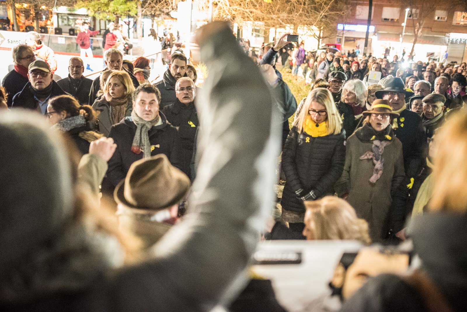 Concentració pels Jordis a l'Ajuntament. FOTO: Oscar Bayona 
