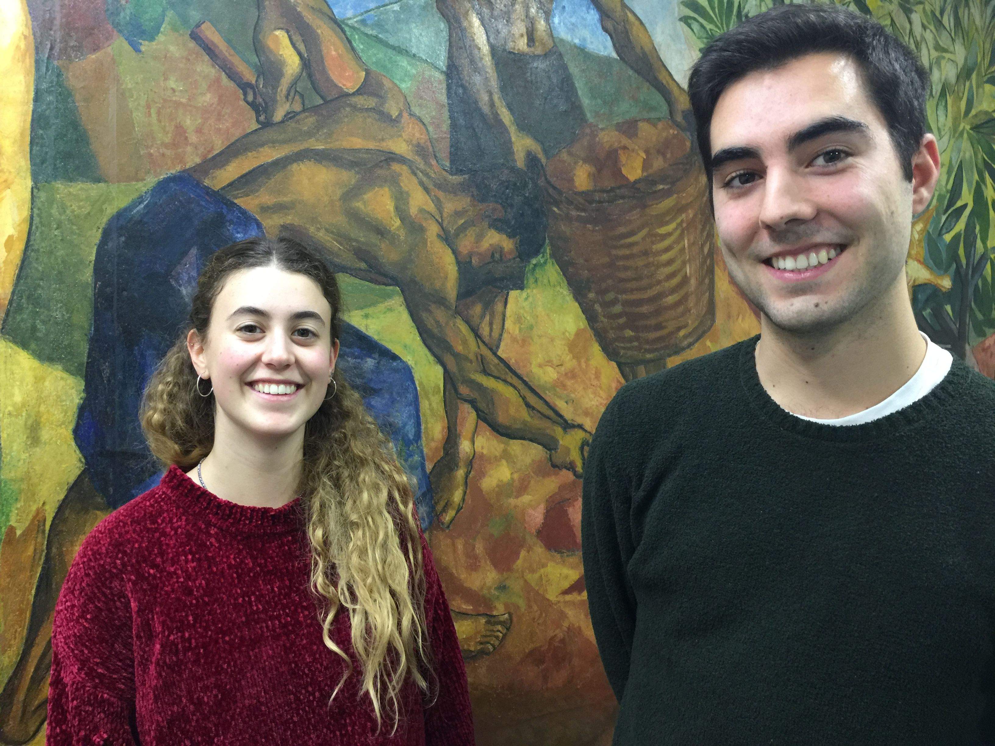 Mercè Riba i Oriol Abril, membres de la comissió organitzadora del pessebre.  FOTO: C. Caballé