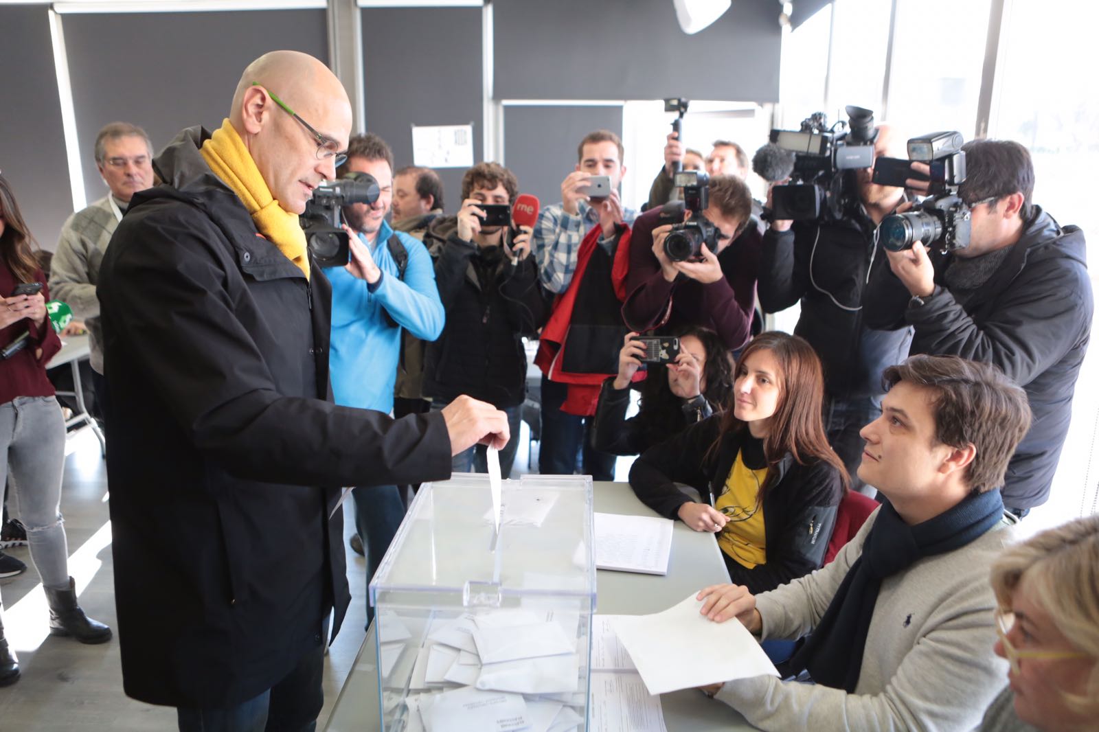 conseller Romeva vota 