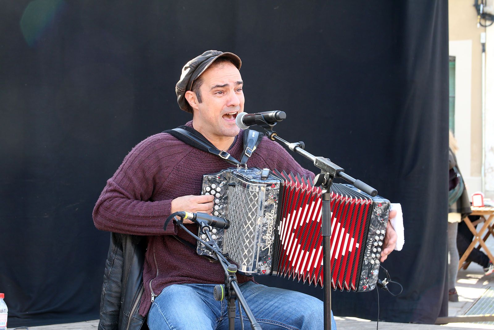 Festa del foguerons amb vermut i concert. Foto: Lali Álvarez