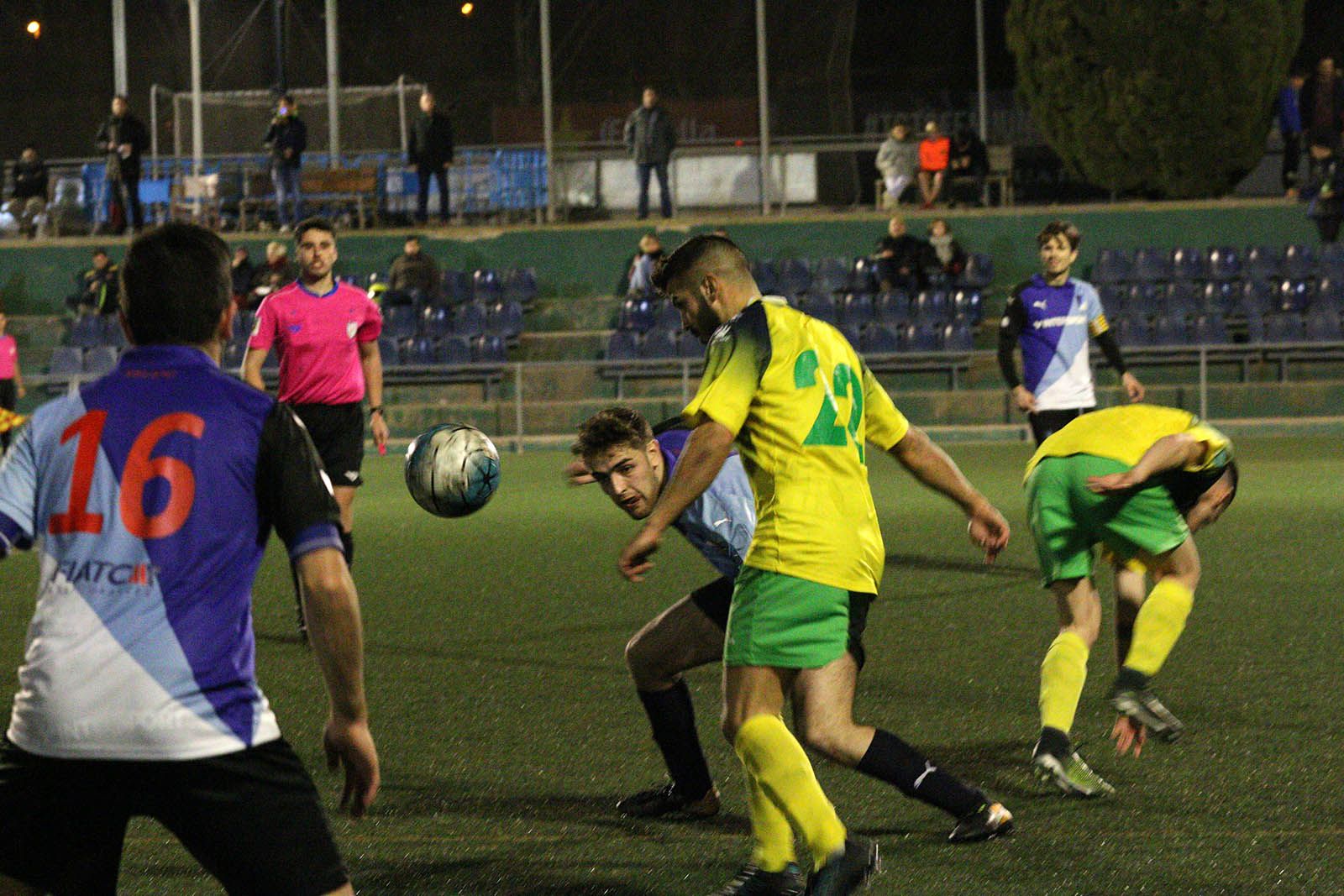 Partit de lliga: Junior FC-CE Olimpic Can Fatjó. Foto: Lali Álvarez