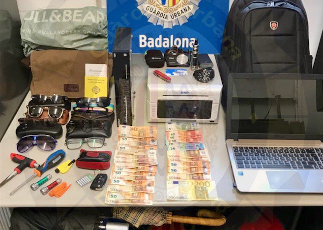 Objectes recuperats per la policia FOTO: Policia Local de Badalona