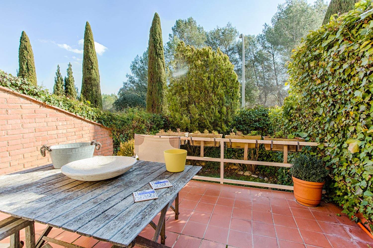 Gaudir d'una terrassa a casa sempre és un plaer FOTO: Cedida