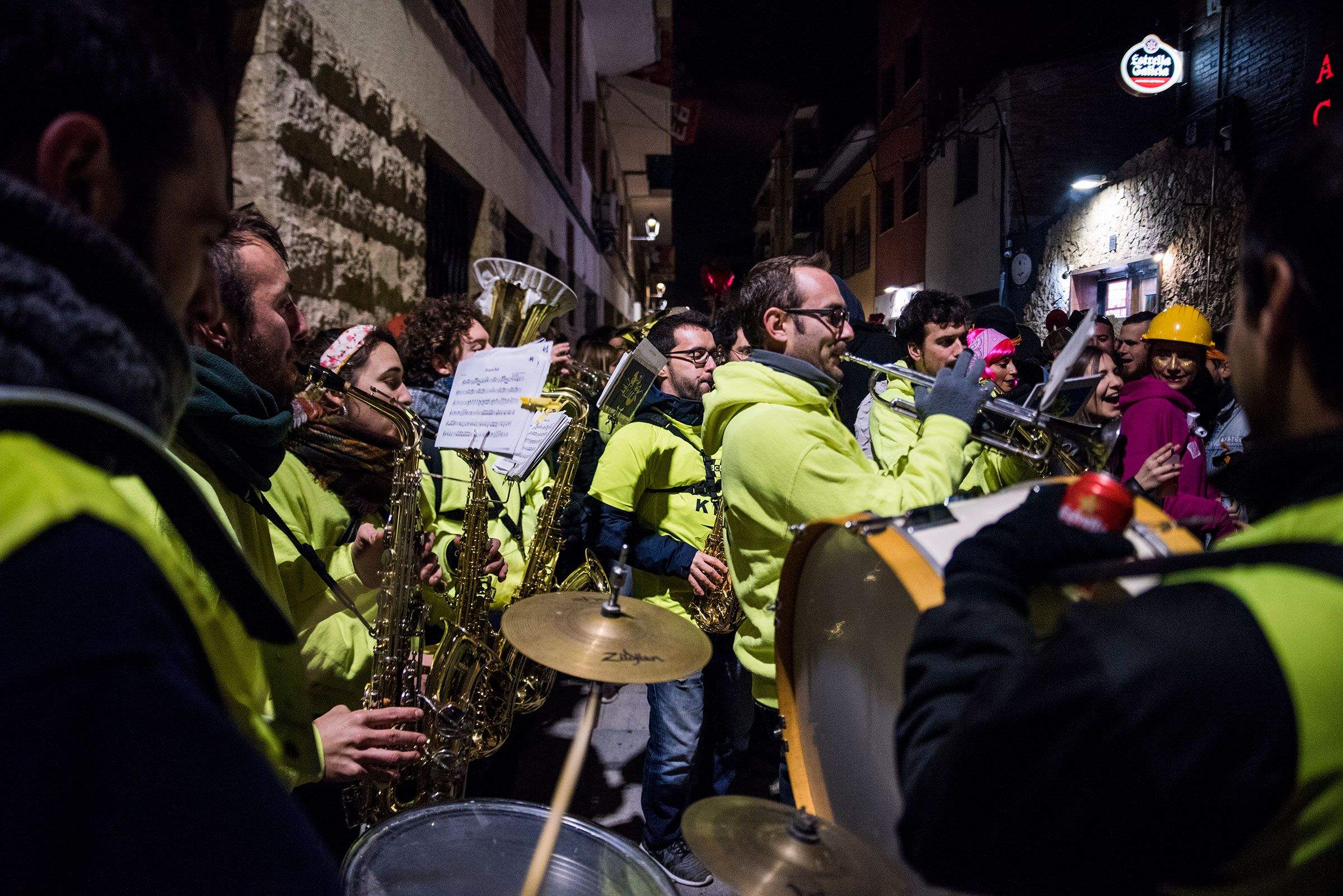 Cercatasques amb La Fanfarra. Foto: Bernat Millet.