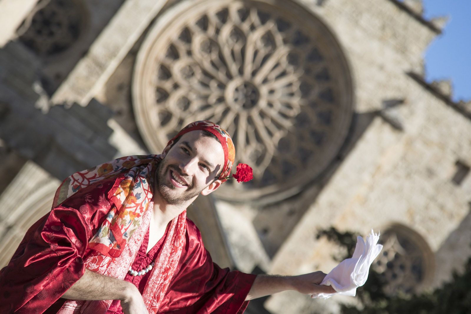 Ball de Velles i Ball de Gitanes a la plaça d’Octavià. FOTO: Lali Puig