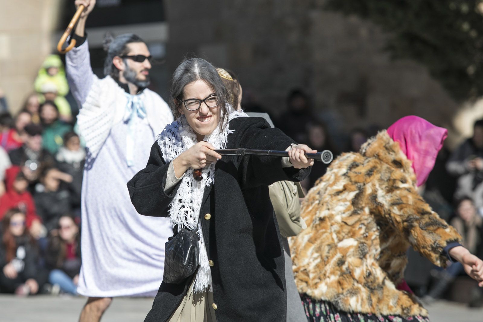 Ball de Velles i Ball de Gitanes a la plaça d’Octavià. FOTO: Lali Puig