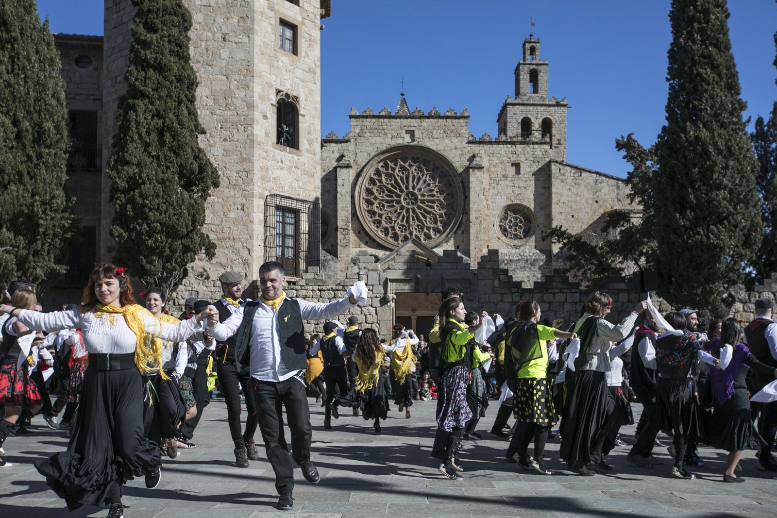 Ball de Velles i Ball de Gitanes a la plaça d’Octavià. FOTO: Lali Puig