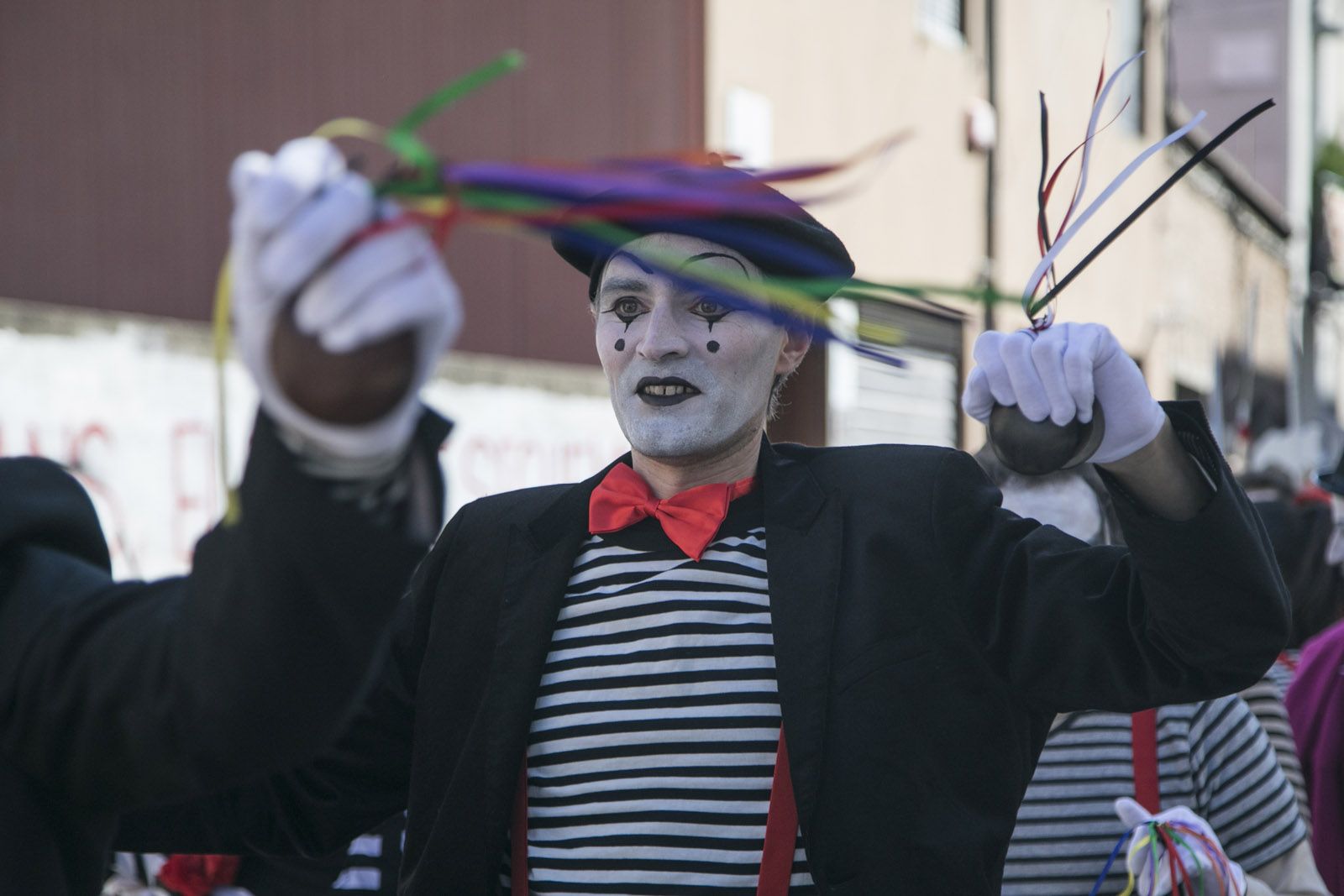 Cercaviles de Gitanesa a diferents places de la ciutat. FOTO: Lali Puig