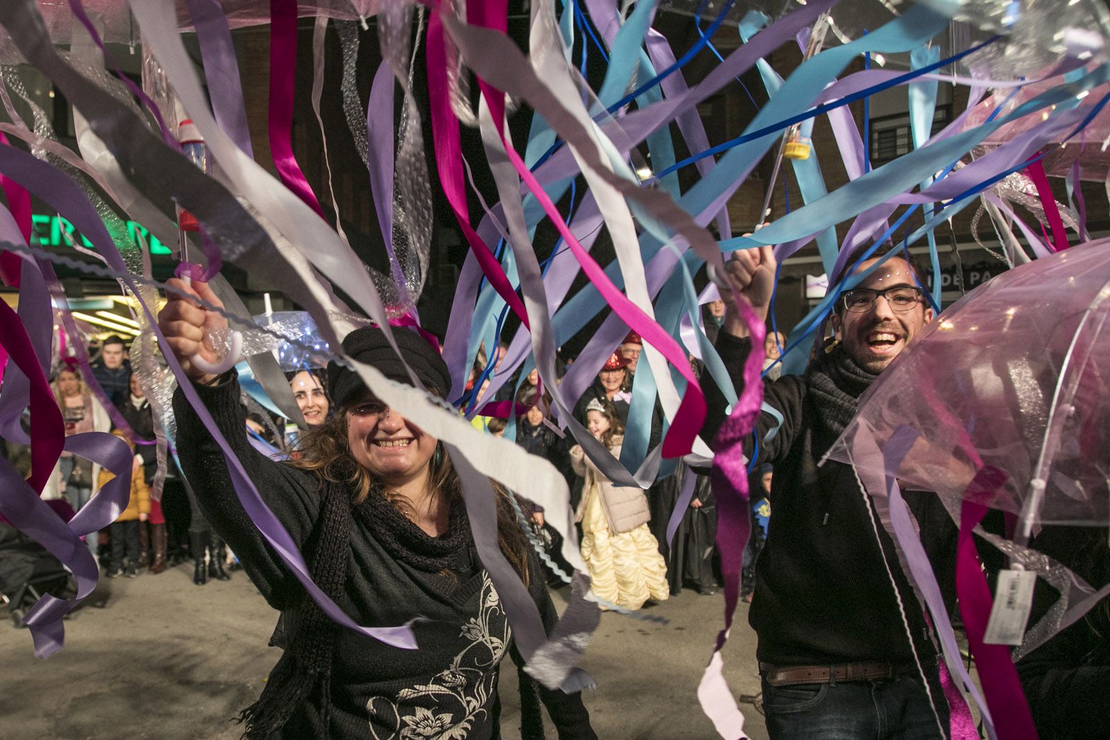 Rua de comparses adultes de Carnaval i entrega de premis a la plaça d’Octavià. FOTO: Lali Puig