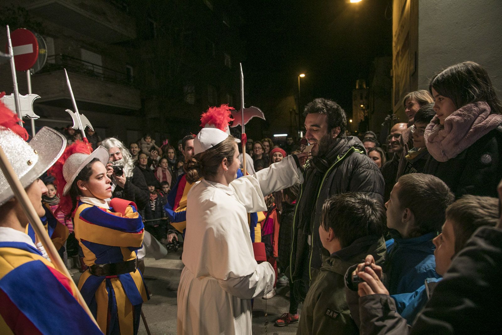Rua de comparses adultes de Carnaval i entrega de premis a la plaça d’Octavià. FOTO: Lali Puig