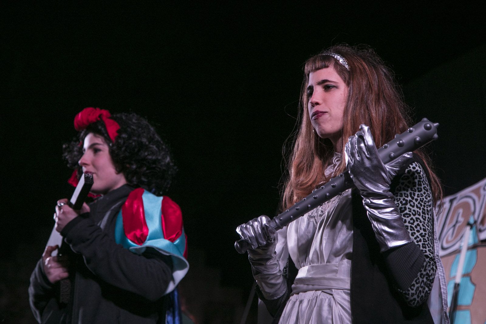 Rua de comparses adultes de Carnaval i entrega de premis a la plaça d’Octavià. FOTO: Lali Puig