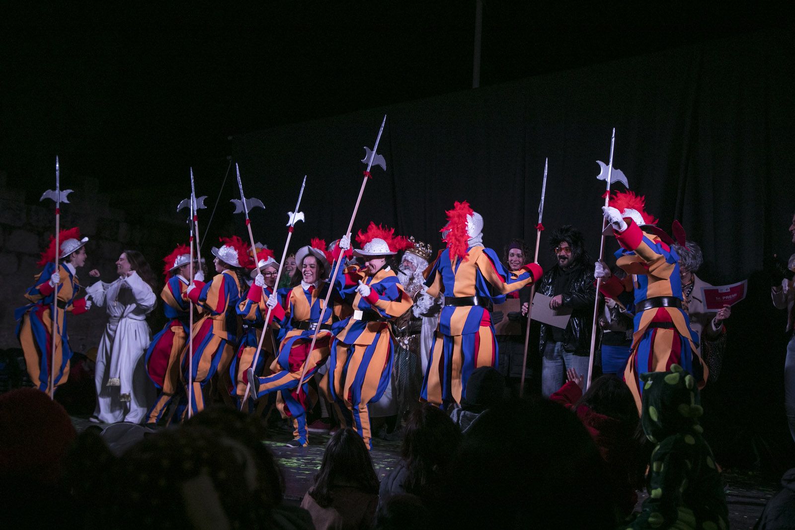 Rua de comparses adultes de Carnaval i entrega de premis a la plaça d’Octavià. FOTO: Lali Puig