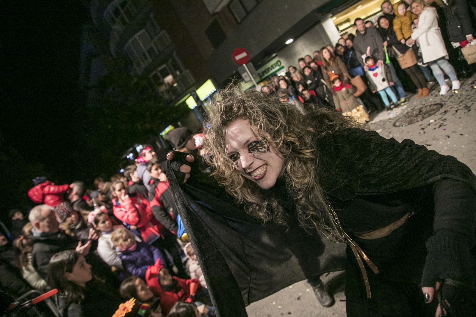Rua de comparses adultes de Carnaval i entrega de premis a la plaça d’Octavià. FOTO: Lali Puig