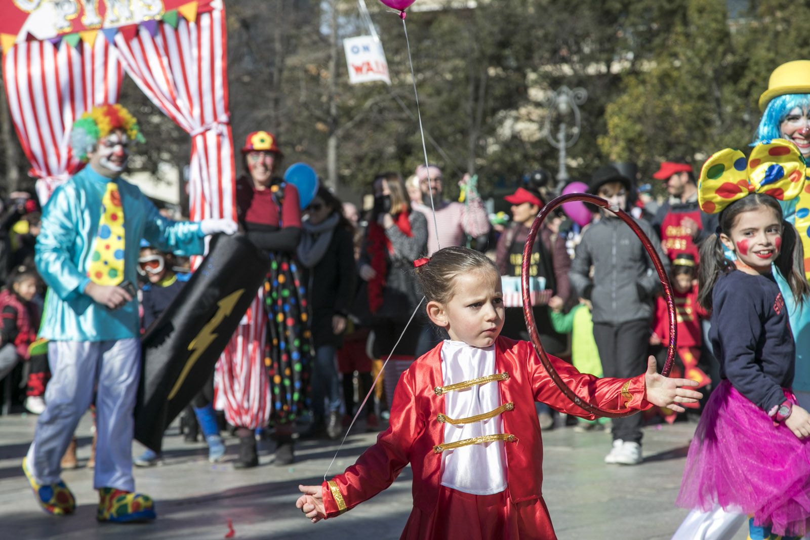 Rua de comparses infantils. FOTO: Lali Puig