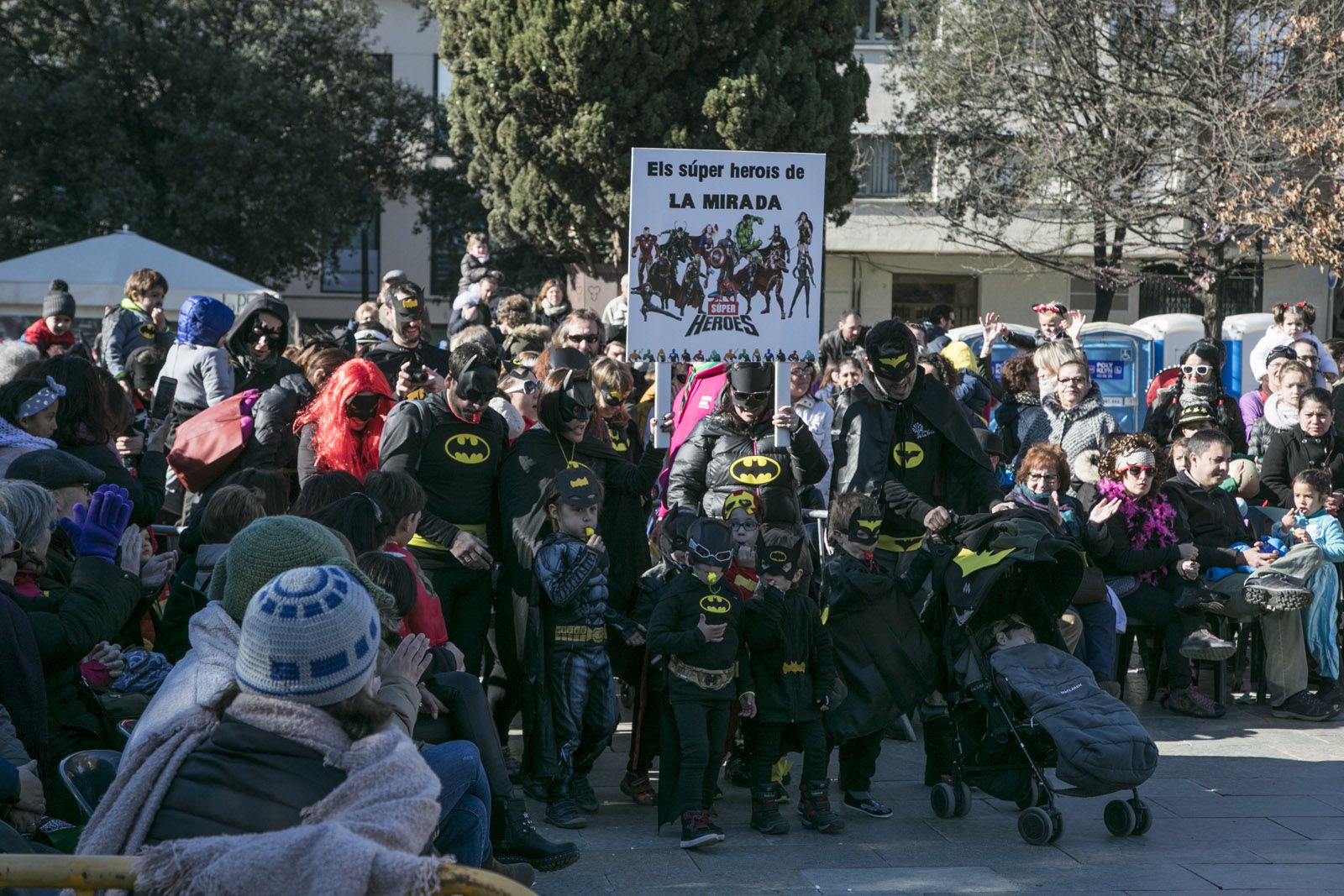 Rua de comparses infantils. FOTO: Lali Puig