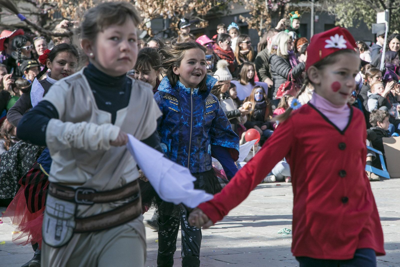 Ball de Gitanetes i Ball de Giovenetes a la plaça d’Octavià. FOTO: Lali Puig