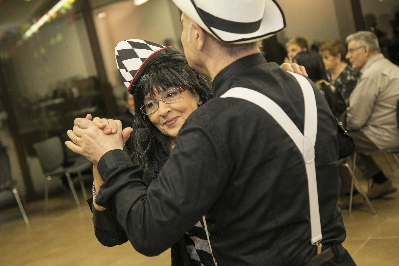 Ball de Carnaval per la gent gran amb el Grup Melody al Casal Torreblanca. FOTO: Lali Puig