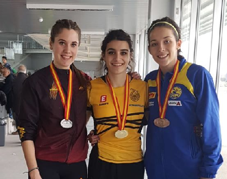 Nora Taher Martínez, al centre de la imatge. FOTO: Yolanda Martínez