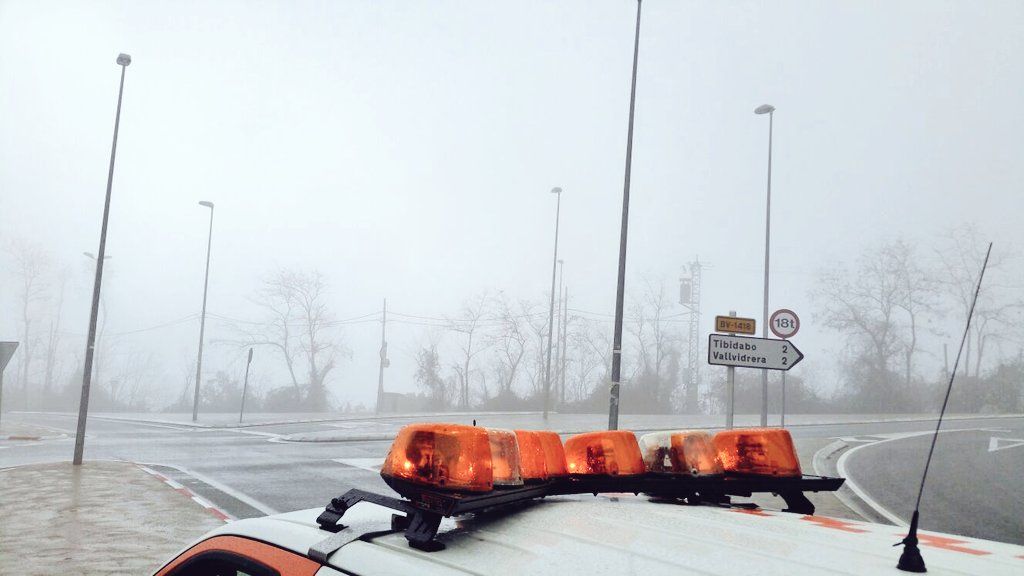 La neu obliga a tallar l'Arrabassada. FOTO: @ajsantcugat