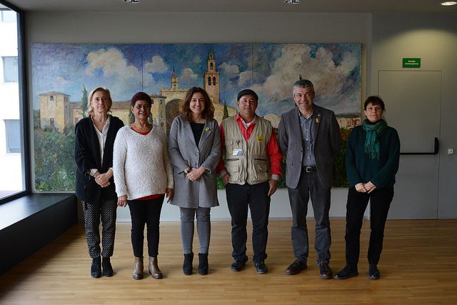 Sílvia Berrocal i Edilberto Daza, a cada costat de l'alcaldessa de Sant Cugat FOTO: Localpres