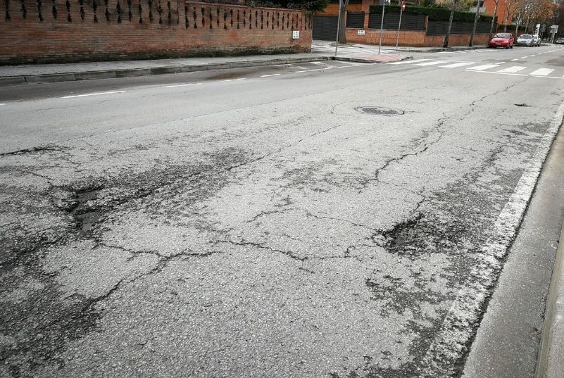 Forats del camí de Can Gatxet, entre Sant Cugat i Mira-sol FOTO: Cedida