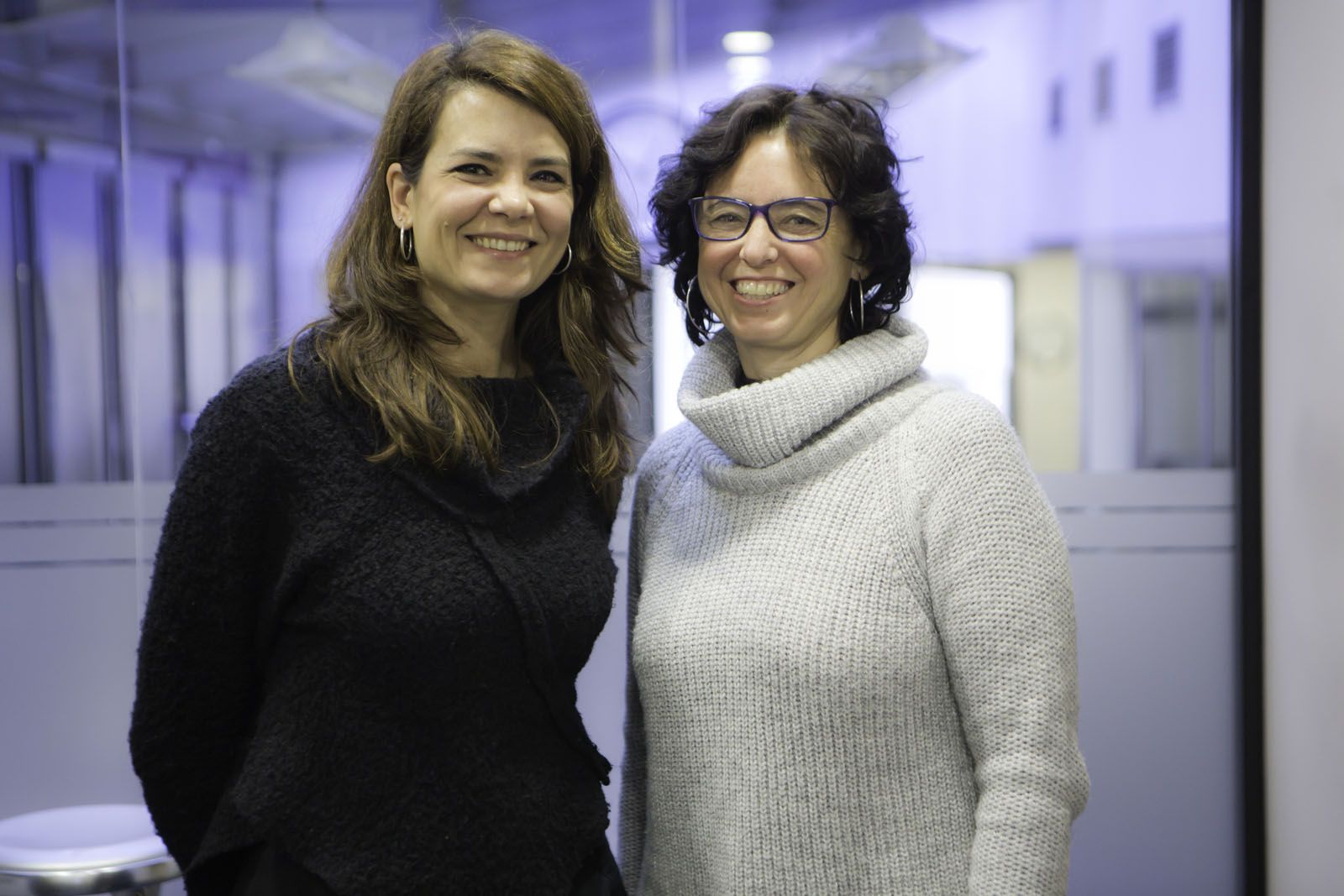 Cristina Zabala i Marta Fabregas, de la Xarxa de Dones Emprenedores de Sant Cugat. FOTO: Artur Ribera. 
