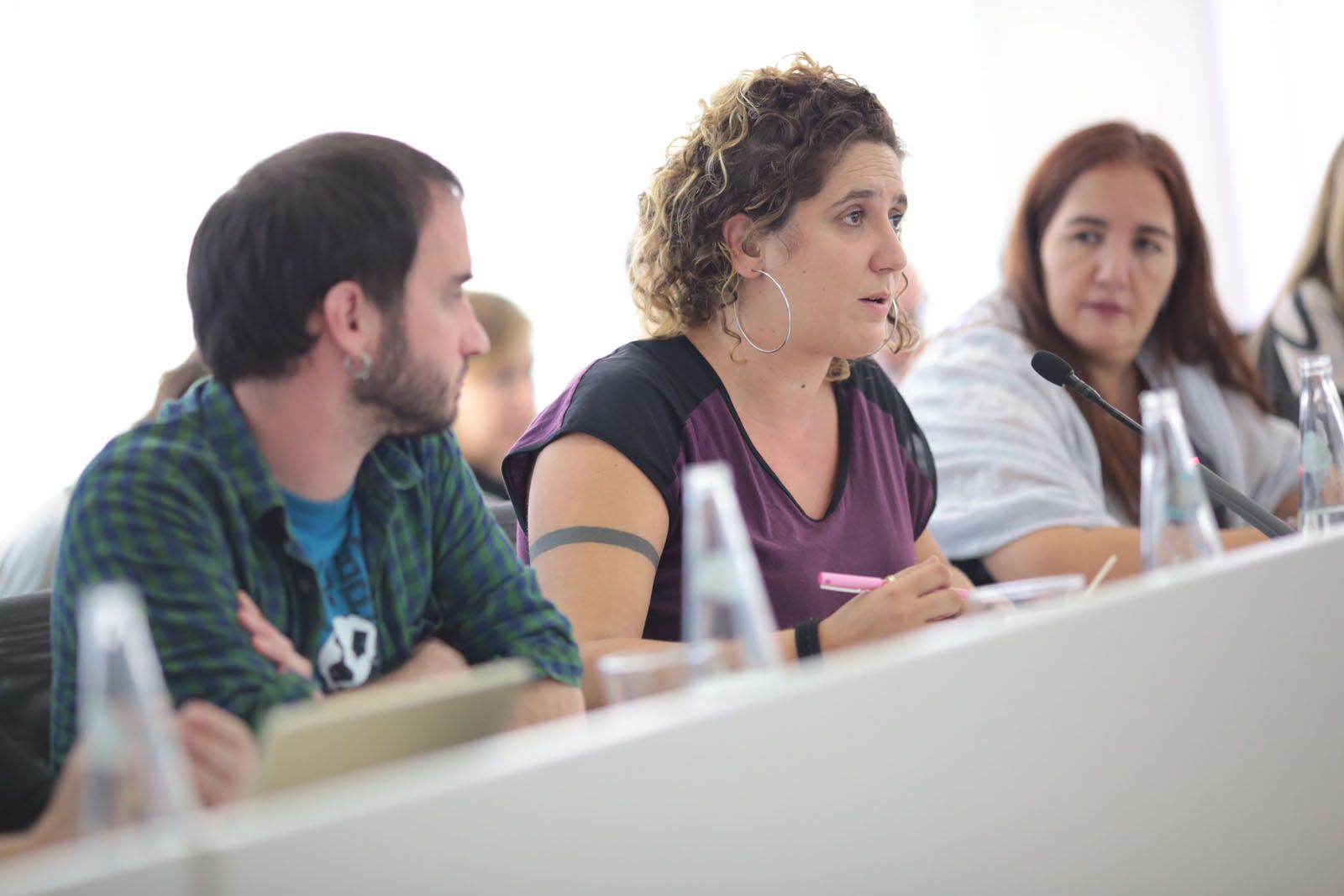Ignasi Bea i Núria Gibert, del grup municipal de la CUP-PC. FOTO: Artur Ribera.