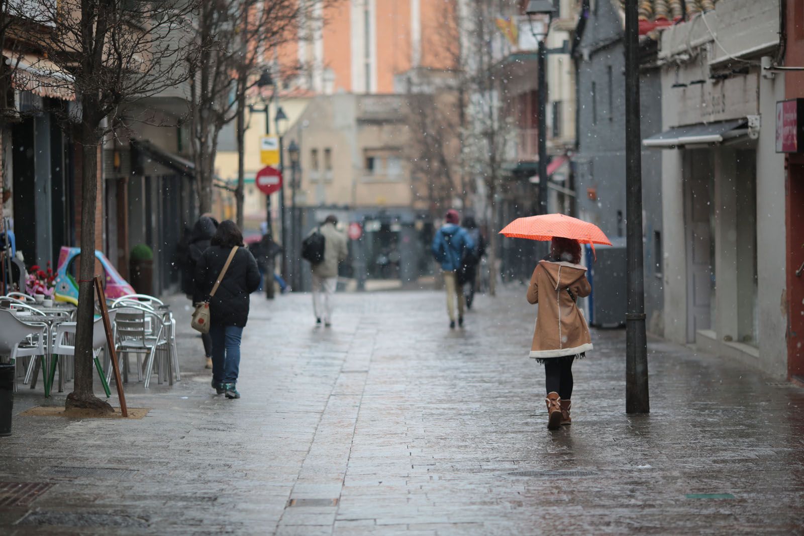 Els flocs de neu es deixaven veure a Sant Cugat el 27 de febrer. FOTO: Artur Ribera