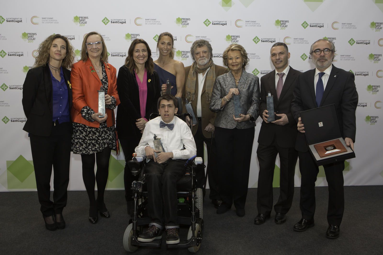 Foto de família amb tots els premiats FOTO: Artur Ribera