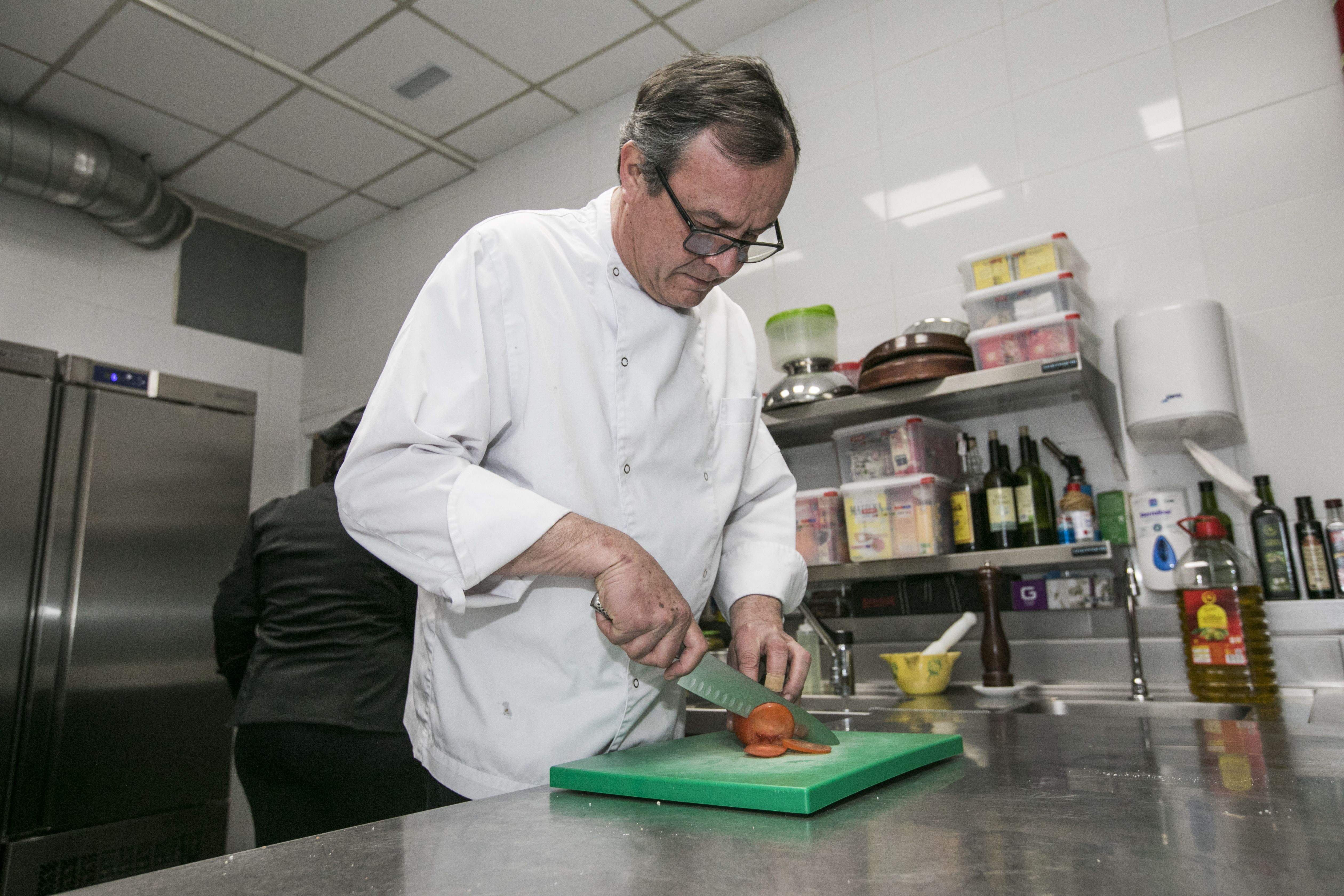 Menús personalitzats i contacte directe amb el xef a la sala privada FOTO. Cedida