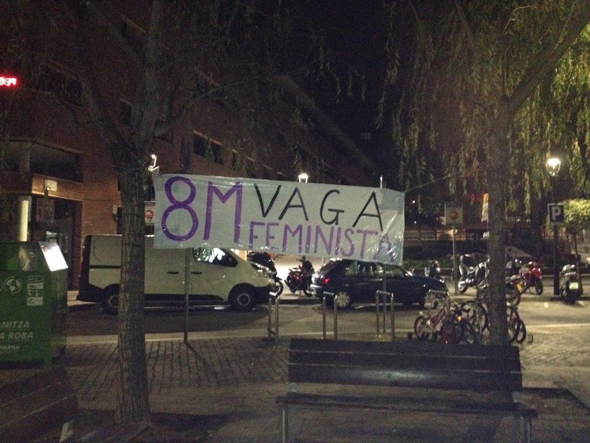 Una de les pancartes penjades a Sant Cugat per la vaga feminista FOTO: @VagaFemSTC