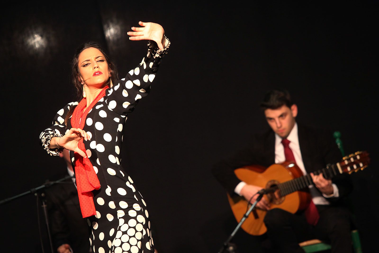 Actuació de música i ball al Centro Popular Andaluz. FOTO: Lali Puig.