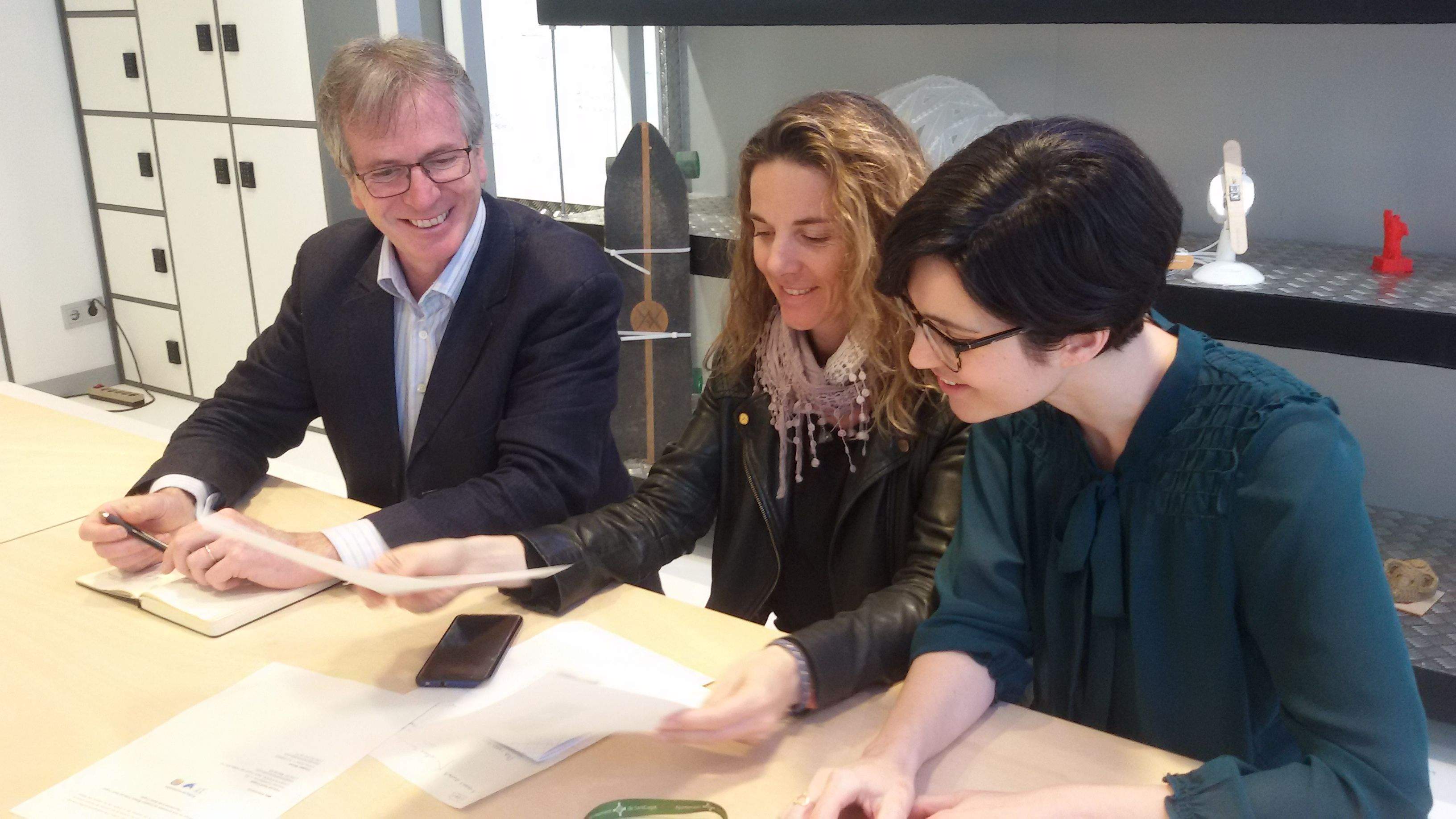 Matthieu Laverne, Joana Barbany i Lara Rosety, a la presentació del concurs. FOTO: Toni Alfaro. 