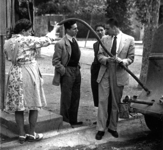 La primera benzinera del poble FOTO: Arxiu TOTSantCugat