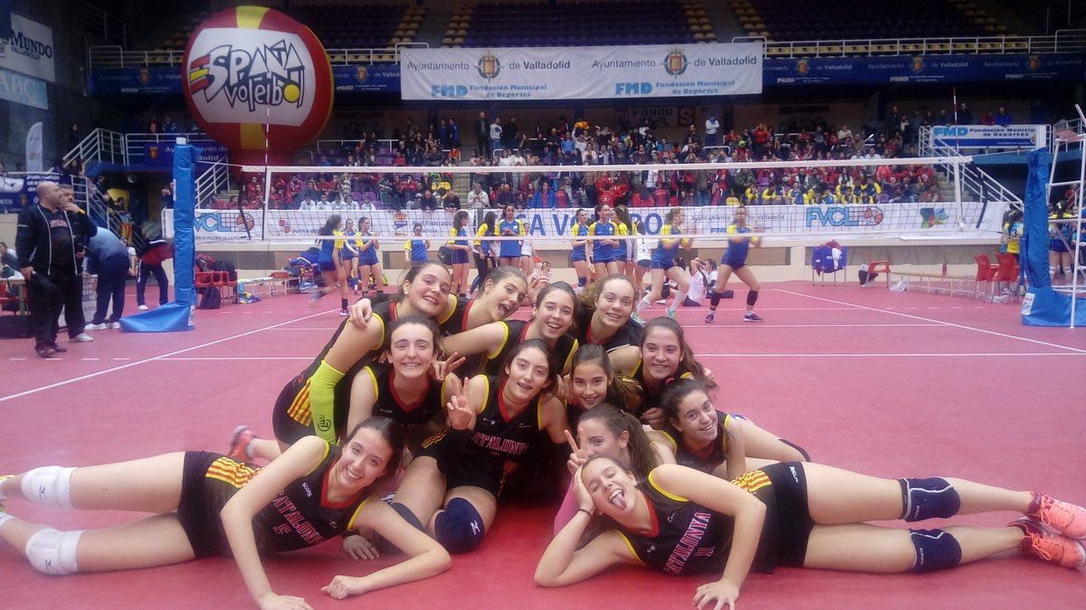 La selecció catalana infantil femenina, amb 4 jugadores del DSV CV Sant Cugat, ha estat campiona d'Espanya. FOTO: DSV CVSC