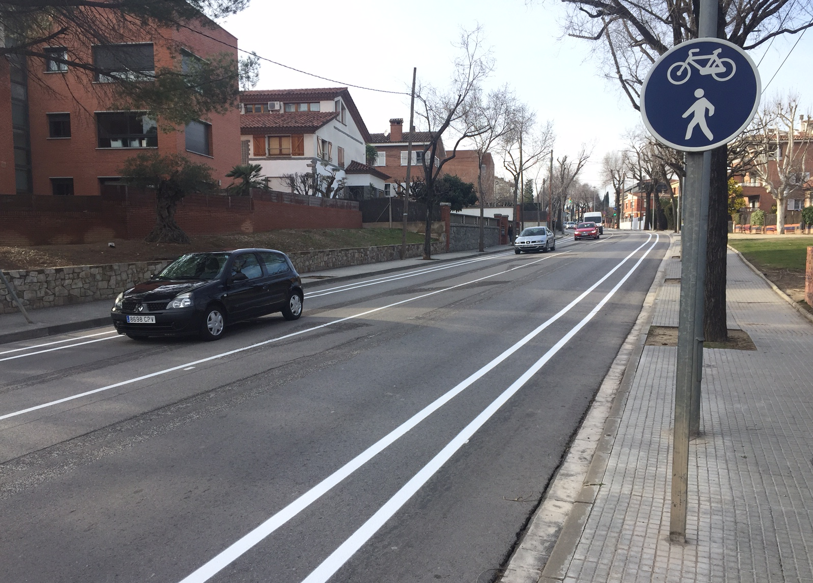 Completar el carril bici de l'avinguda Rius i Taulet és una de les propostes de ciutat. FOTO: Artur Ribera.