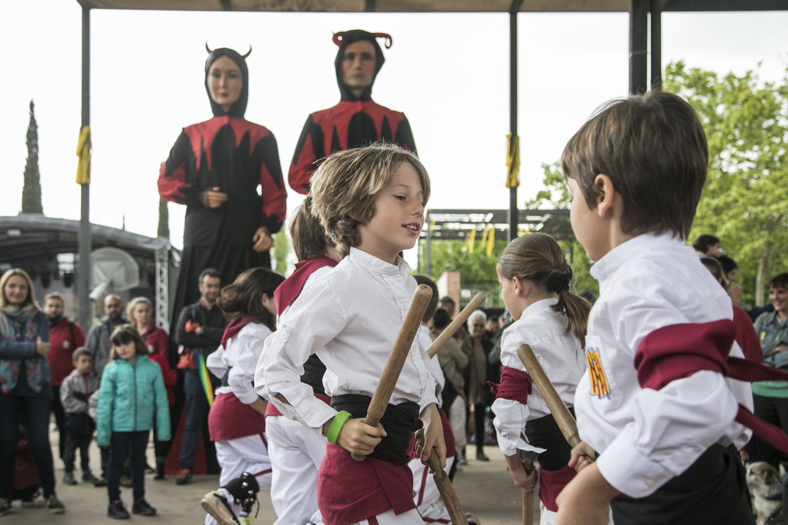 Cultura popular a la plaça al Parc de Ramon Barnils. FOTO: Lali Puig
