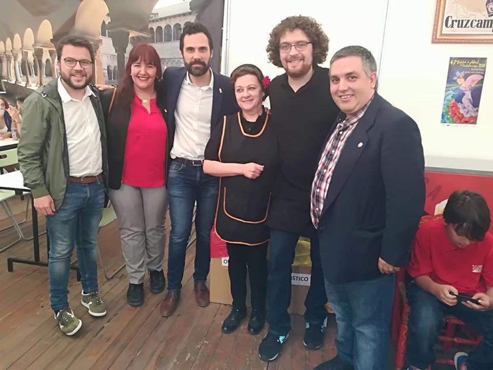 Roger Torrent, a la caseta del CPA de Sant Cugat a la Feria de Abril FOTO: CPA Sant Cugat