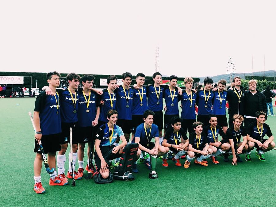 Equip cadet masculí del Junior FC hockey. FOTO: Junior FC. 