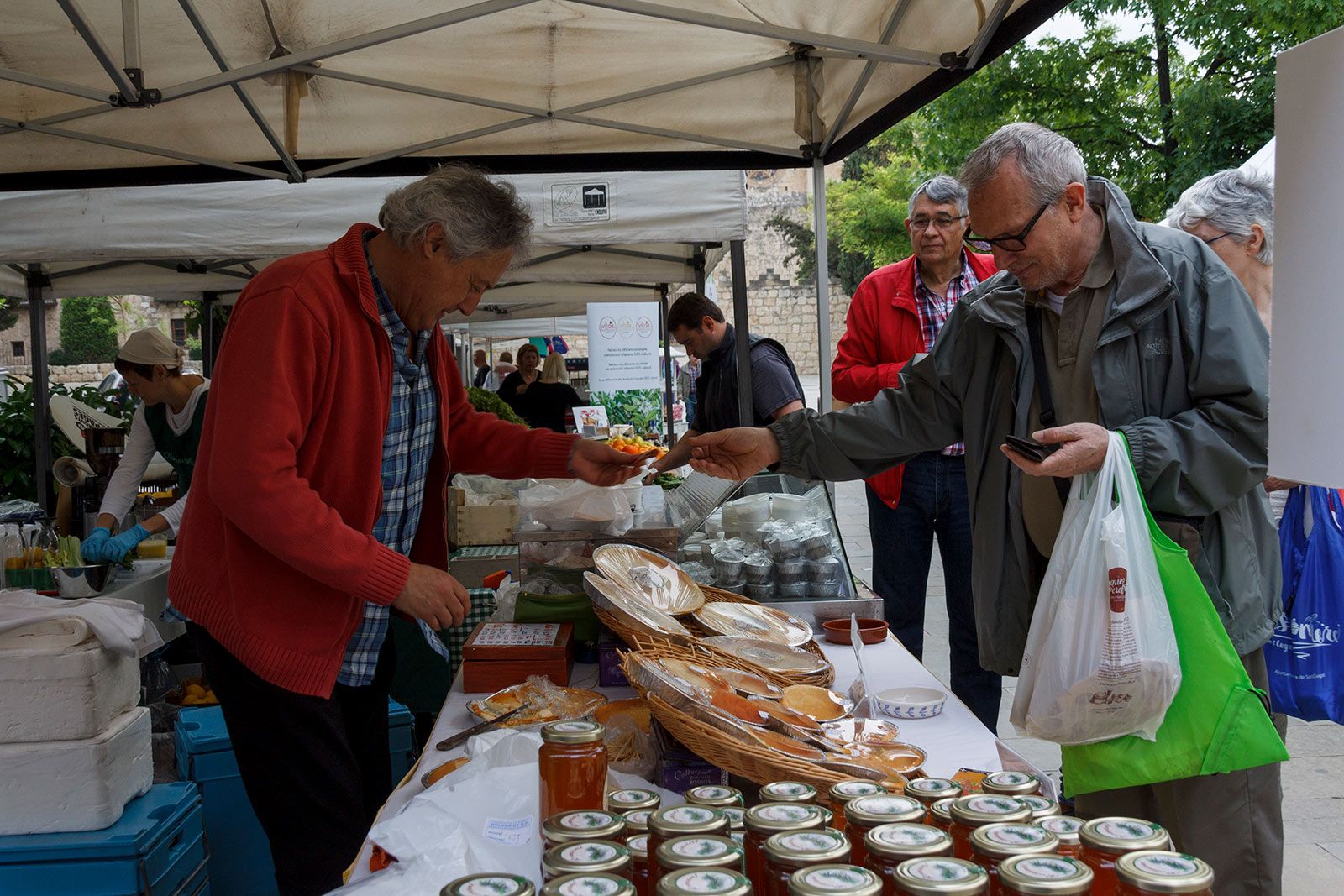 Fira de Sant Ponç a la Plaça d'Octavià. FOTO: Paula Galván