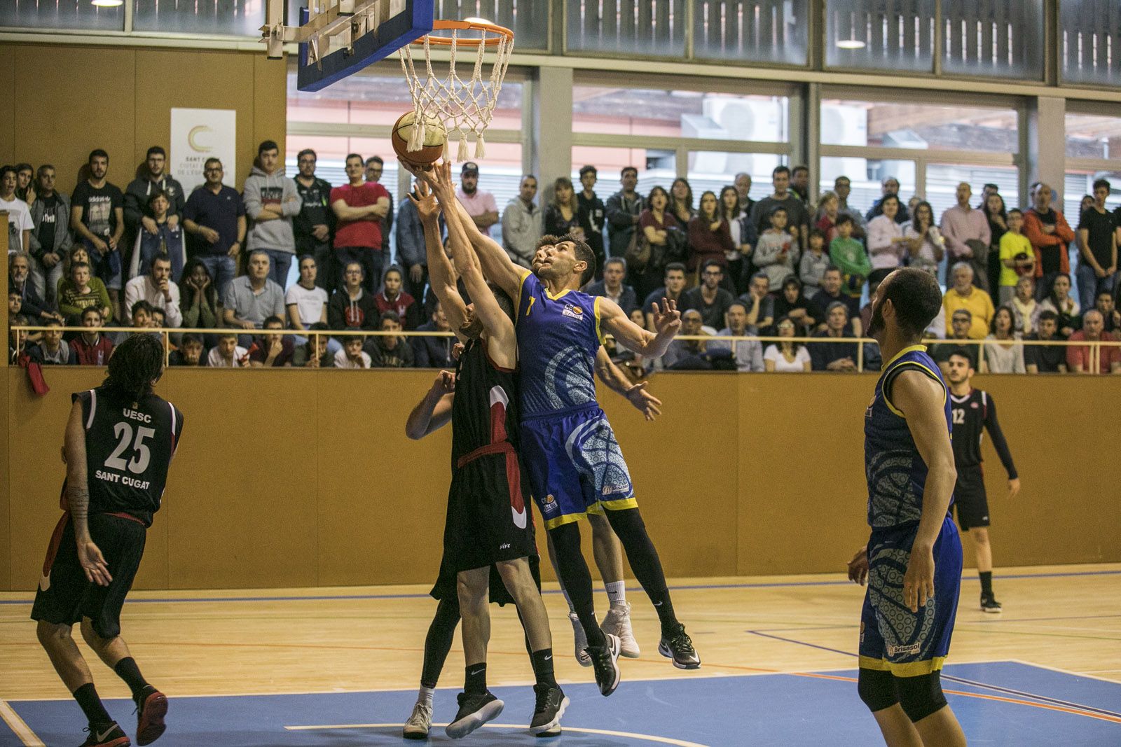 Bàsquet masculí: UESC vs CB Salou a la ZEM Rambla del Celler. FOTO: Lali Puig