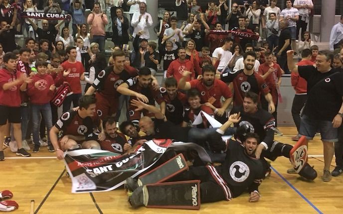 El PHC Sant Cugat celebra l'ascens a la pista de l'Alpicat. FOTO: PHC Sant Cugat