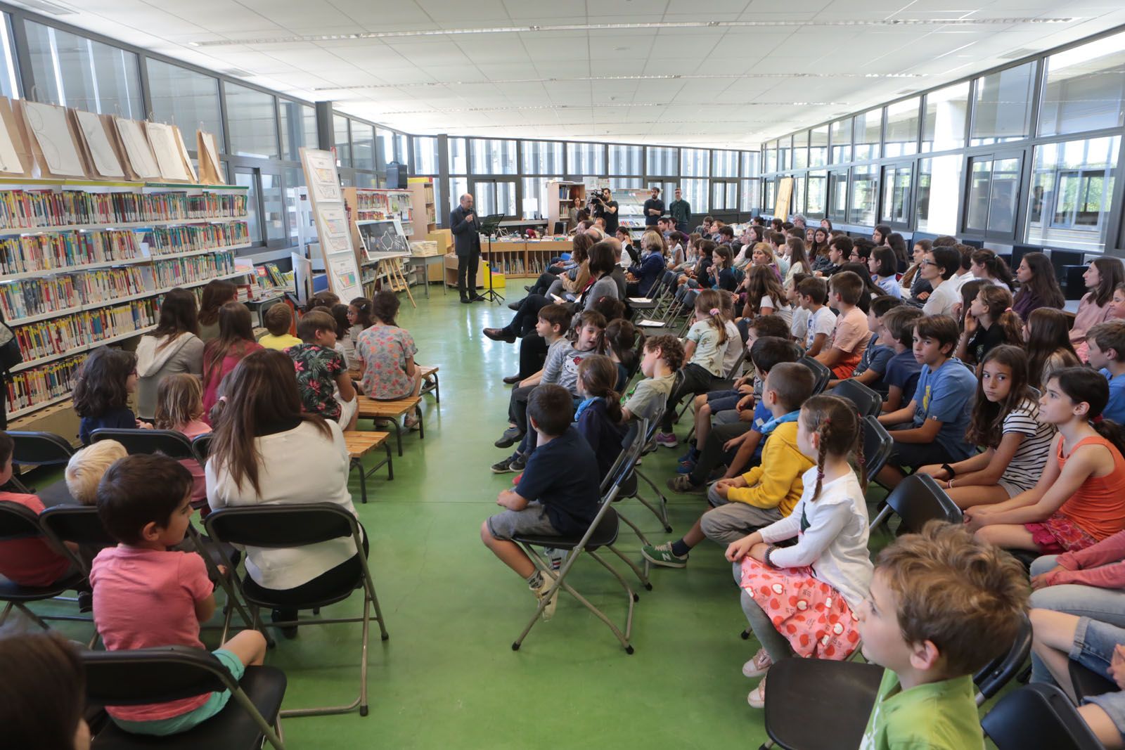 Presentació dels nous espais de la biblioteca Tafanerthau. FOTO: Artur Ribera. 
