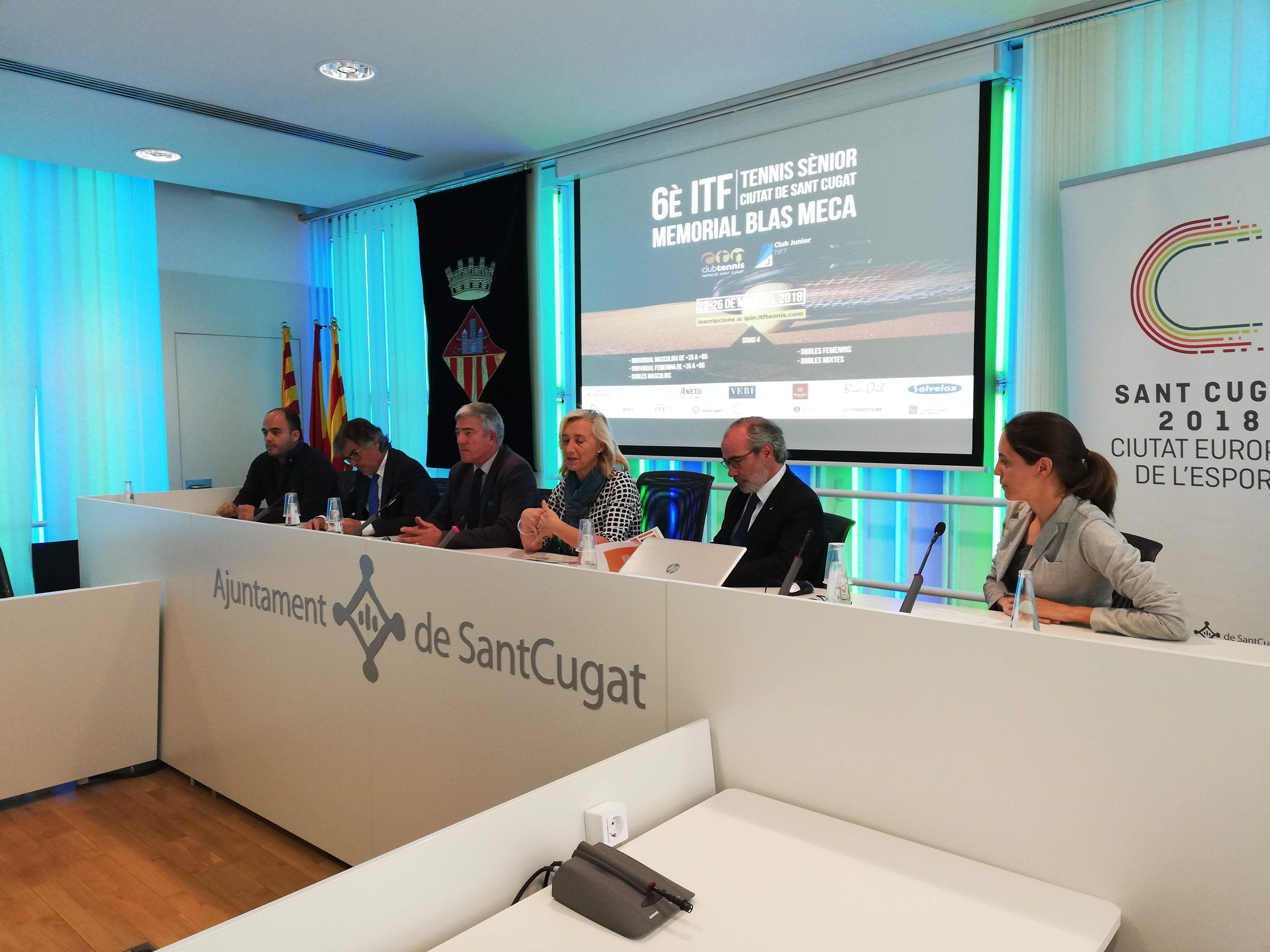 Presentació de l'ITF Tennis Sènior Blas Meca a la Sala de Plens de l'Ajuntament. FOTO: Toni Alfaro.